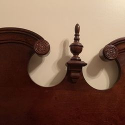 California King bed 4post