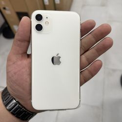 iPhone 11 Unlocked 64GB! $279 Cash Or Card!!