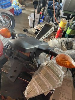 Yamaha R6 taillight and front turn signals