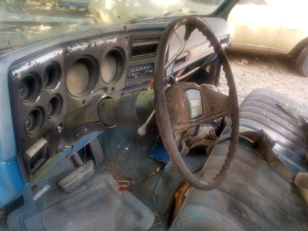 1984 Chevy truck steering wheel