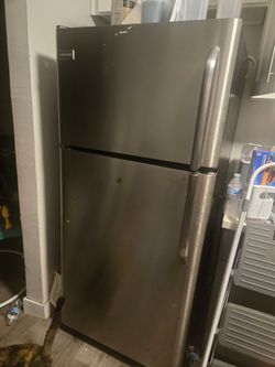 Refrigerator