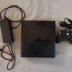 Xbox 360 with Controller and Cables