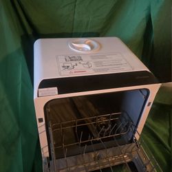 Countertop dishwashe