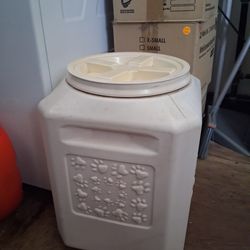 Gamma2 Paw Print dogfood Storage Container