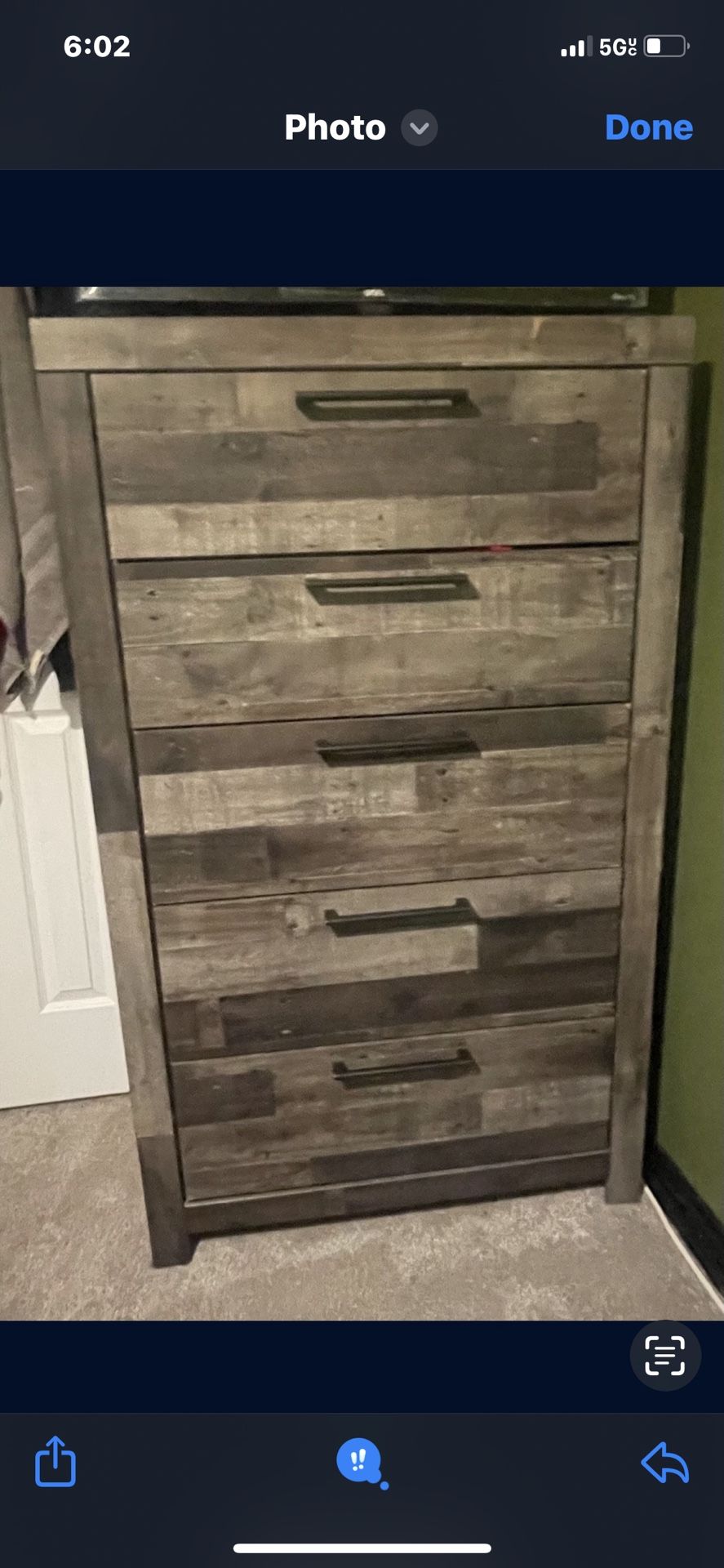 Twin Size Bedroom Set!