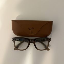 Ray-Ban Meta Wayfarer Smart Glasses (Shiny Caramel / Black Transition Lenses Gen 2)