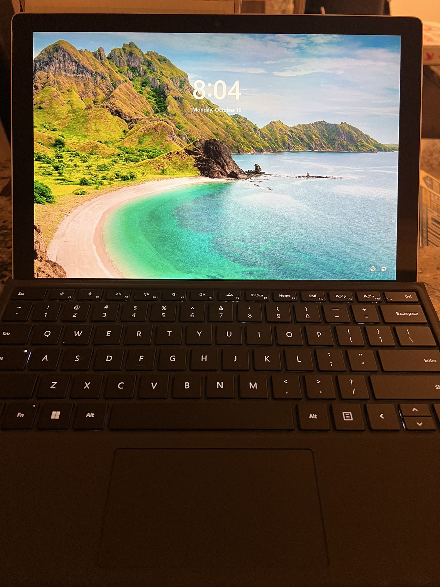 Microsoft Surface 7+ With Keyboard Cover 