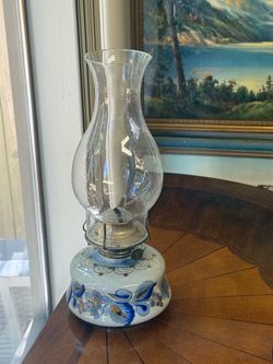 Vintage Ken, Edwards El Palomar Mexico, oil lamp