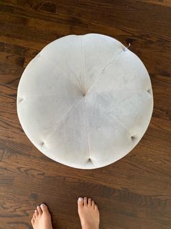 Round Tufted Ottoman Pouf