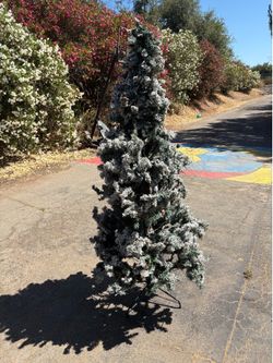 Christmas tree 7.5ft