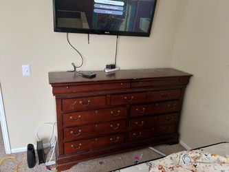 Dresser