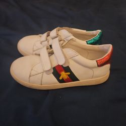 GUCCI Girl Shoes