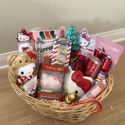 Sanrio Hello Kitty Christmas Gift Basket