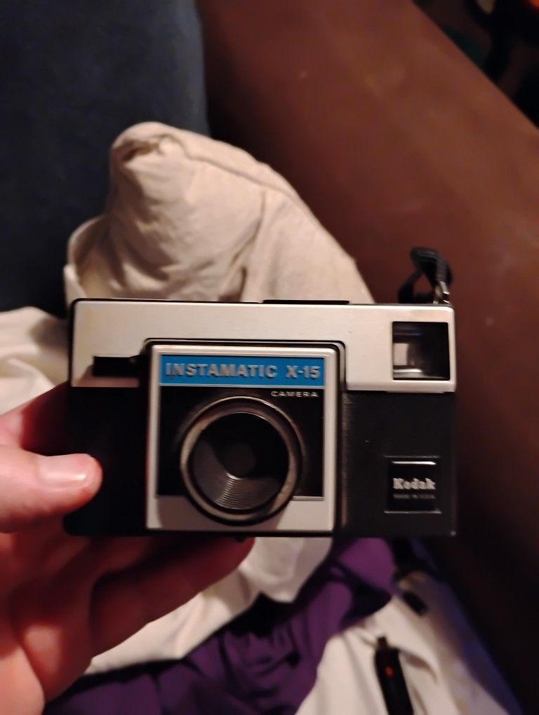 Vintage Kodak INSTAMATIC X-15 Point and Shoot Film Camera