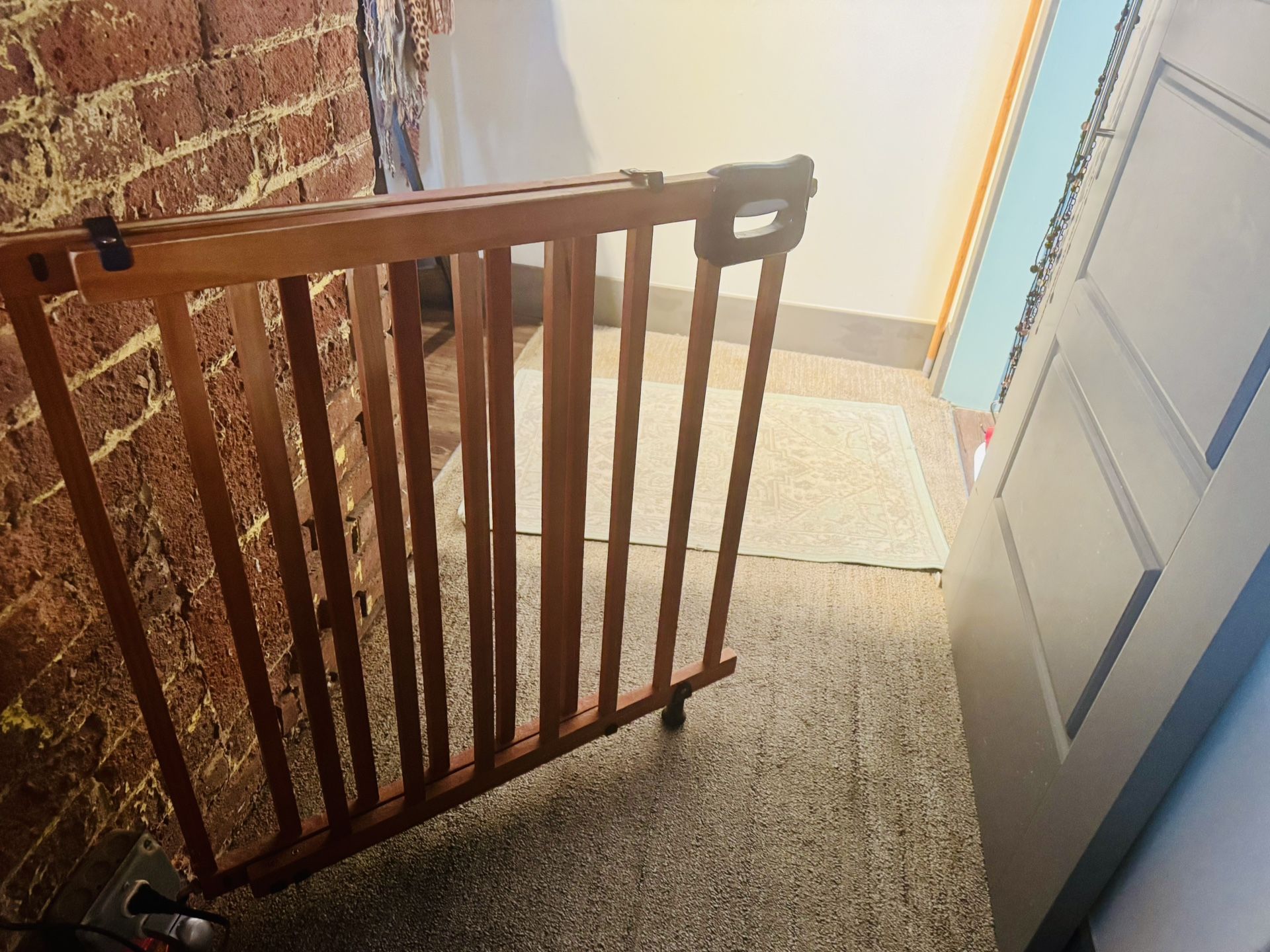 Expandable Wooden Pet Gate