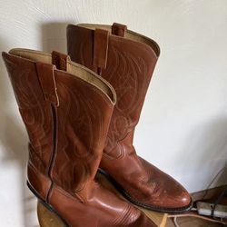 Vibrio Men’s Cowboy Boots