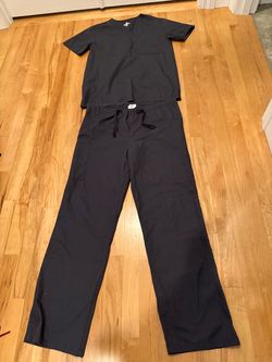Women’s/juniors Gray Scrubs