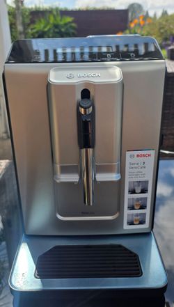 Bosch 300 Series Fully Auto Espresso Machine with Grinder and Steam Wand