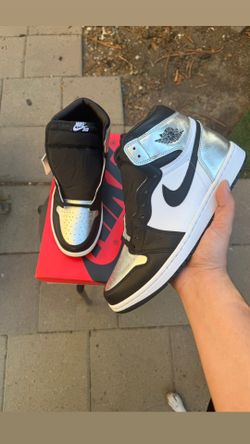 Air Jordan 1 Silver Toe 