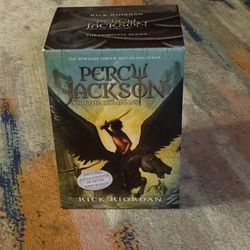 Percy Jackson paper back bookset