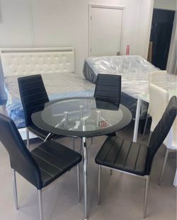Dining set .  Stylish and comfort for your home! - Juego de comedor ¡ Estilo y comodidad para su hogar !