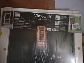 Vinyl craft screen door with hardware