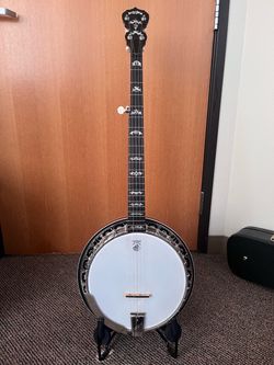 Deering Eagle II banjo- radiused