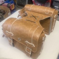 Vintage-Style Motorcycle Saddle Bags (Brown Leather)
