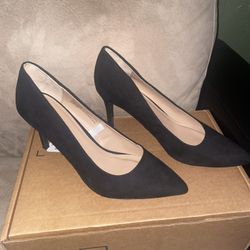 NEW Black Women’s High Heels Size 9