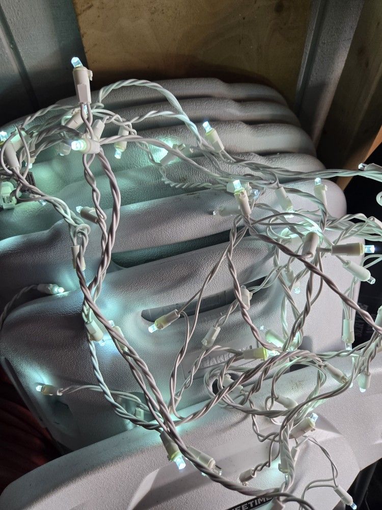 White Led Icicle Light Christmas Decor