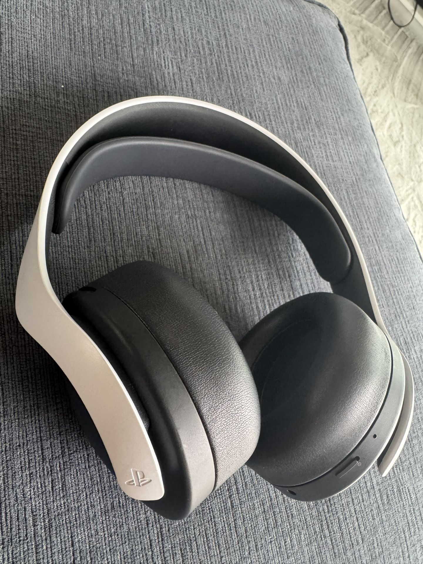 Sony PULSE 3D Wireless Headset for PlayStation 5, White