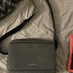 Men Cross Body Bag/pouch