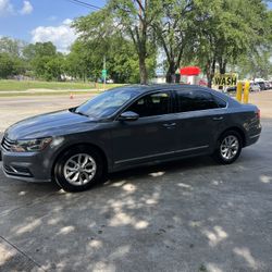 2016 Volkswagen Passat Premium Sedan