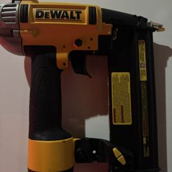 DeWalt Finish Nail Gun 18 G