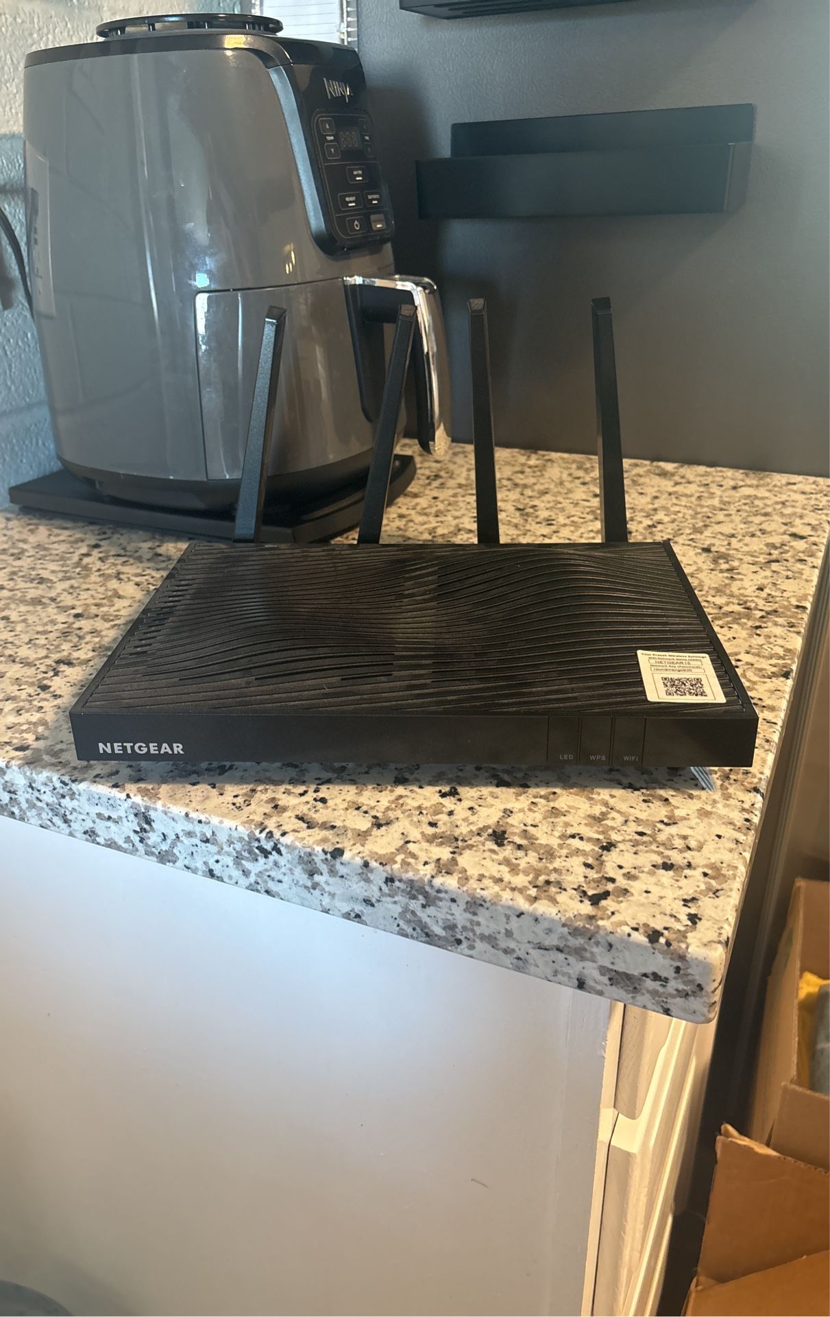 NETGEAR WiFi Router 