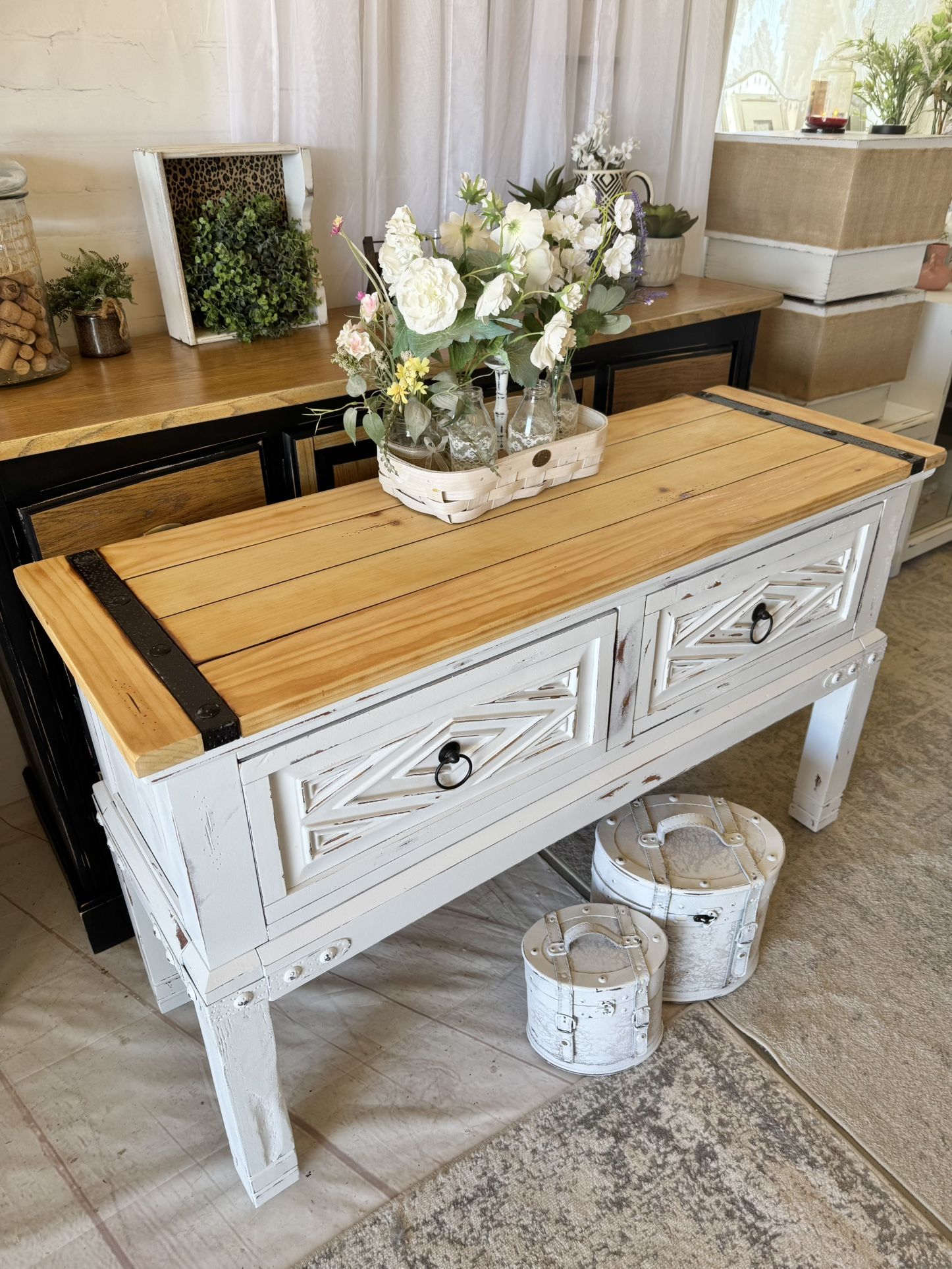 Entryway / Console / Sofa Table
