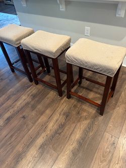 Set of 3 Backless Counter Height Bar Stools