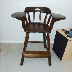 Kibitzer Chair