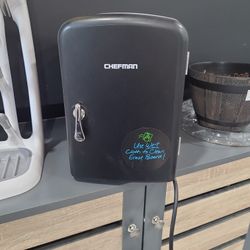 CHEFMAN Mini FRIDGE