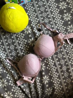 NEW bombshell bra ( victoria secret )