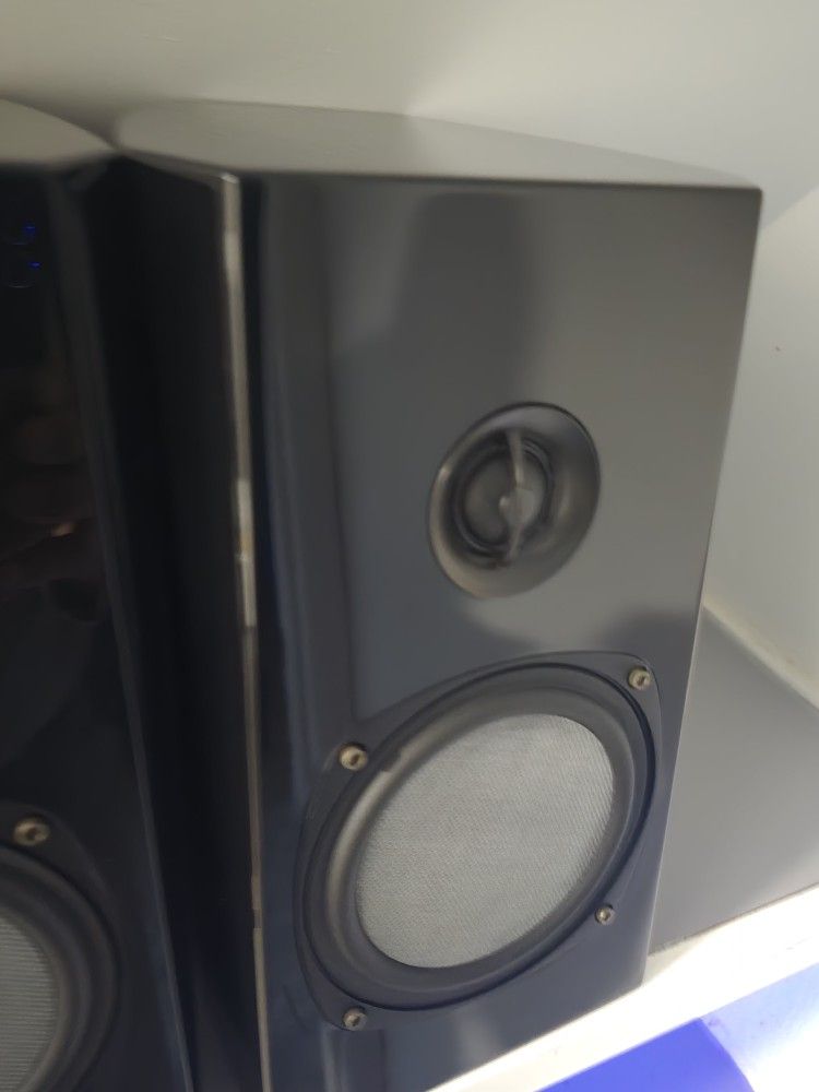 Pair Of Phase Technology PC 0.5 In Excellent Condition Ultra High Gloss Finish Asking For $180