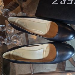 Naturalizer Women's Michelle Pump - 9W - Black Leather - Never Worn