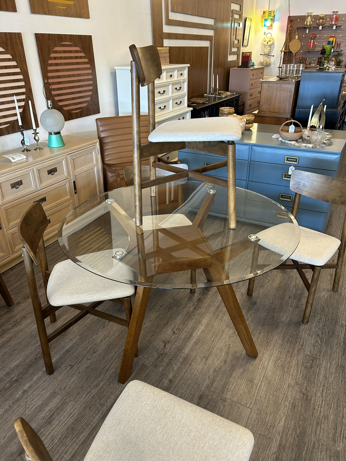 Beautiful New Round Dining Table