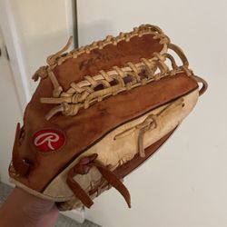 12 And 3/4 Rawlings GG Elite