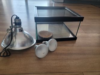 Reptile tank and supplies