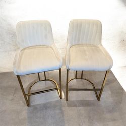 2 beige/off white bar stools good condition