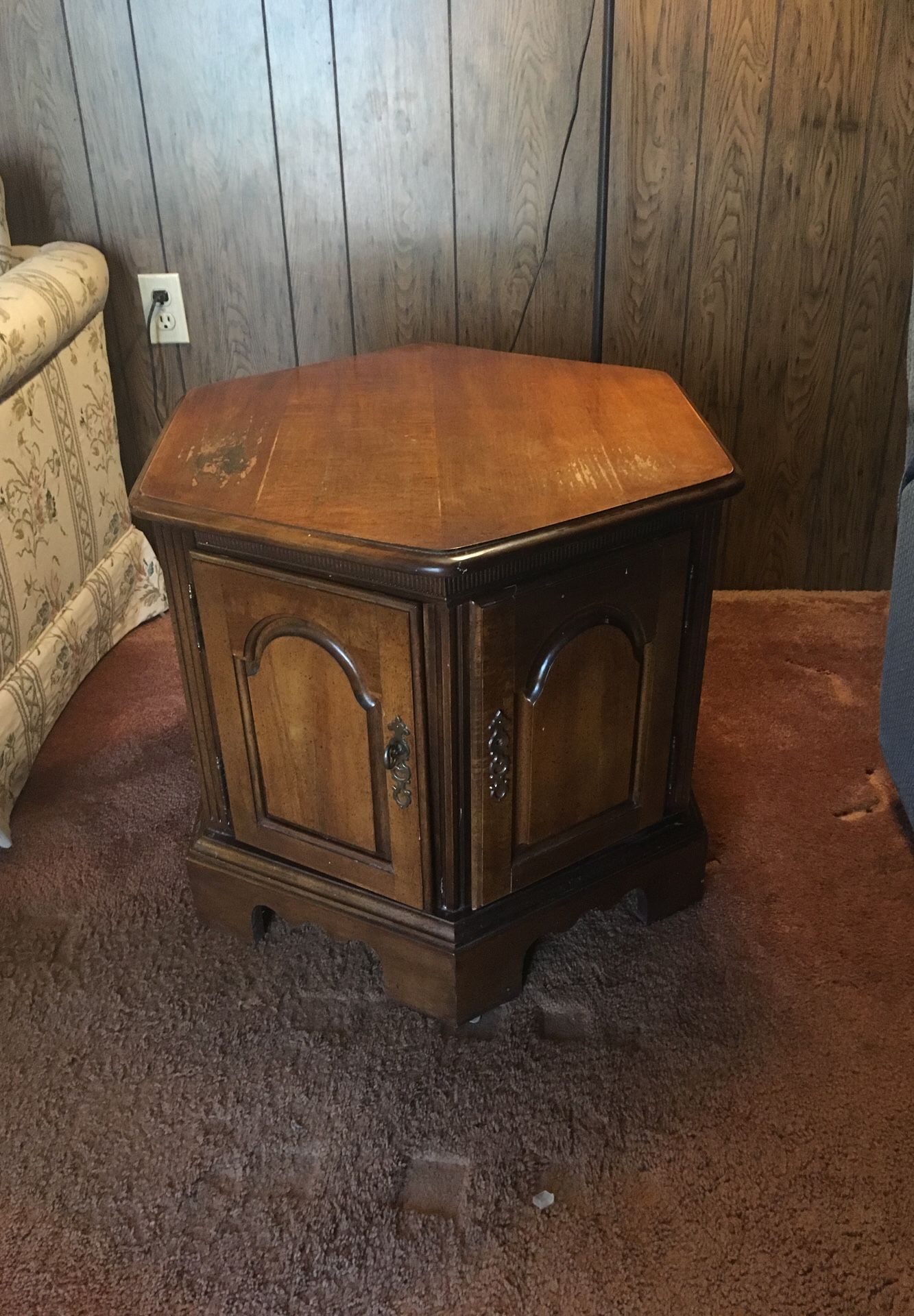 End table with storage