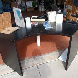 Blk Corner Desk 