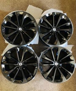 21” OEM Bentley Bentayga Wheels 