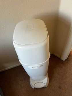 Playtex Diaper Genie Complete – White – Great Condition!